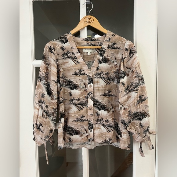Cara Cara Blouse Hawaiian Beige Aloha - Size S - 3/4
Sleeves - Picture 2 of 10